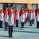 青岛为明学校小学部举行“珍爱生命 预防溺水”主题升旗仪式