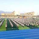 青岛为明学校中小学部举行“骐骥启新程，驰骋向未来”及“学雷锋·守秩序”主题升旗仪式